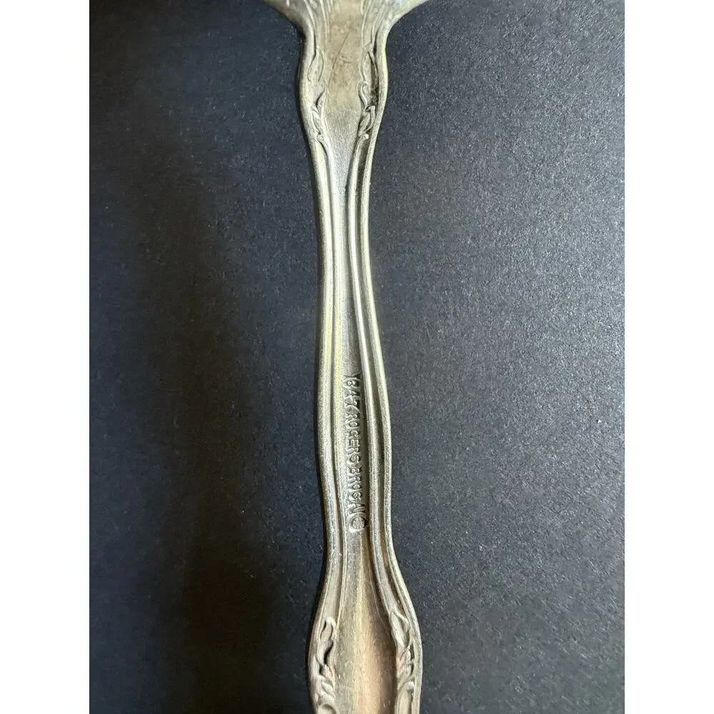 1847 Rogers Bros First Love Silverplate Spoon Vintage 1937